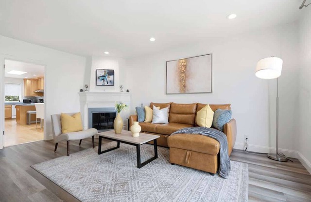 Stunning 2BR w/1BA Home near BART