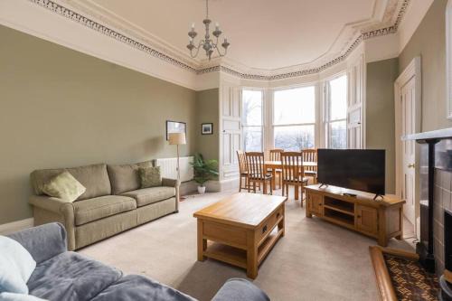 Stunning 3 Bedroom Flat in Bruntsfield
