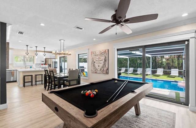 Stunning 4BR w/Pool & Games!