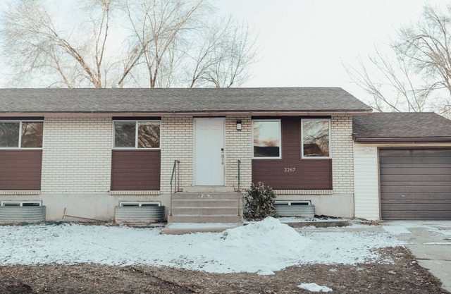 Stunning 5 bedroom home in central location.