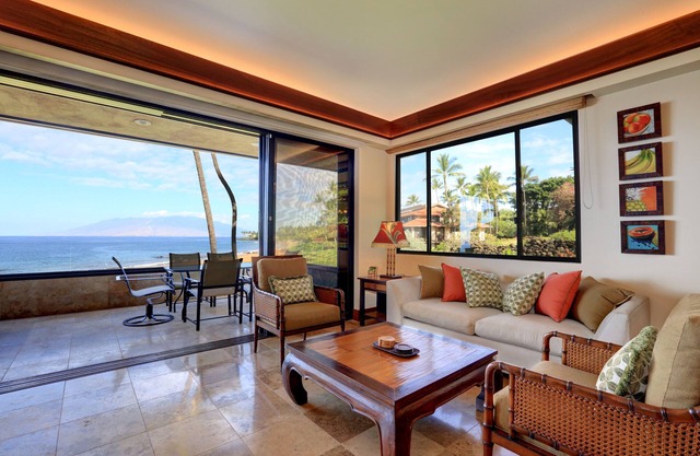 Stunning Beachfront Luxurious Corner Condo - Makena Surf E206 Enchanting Grounds