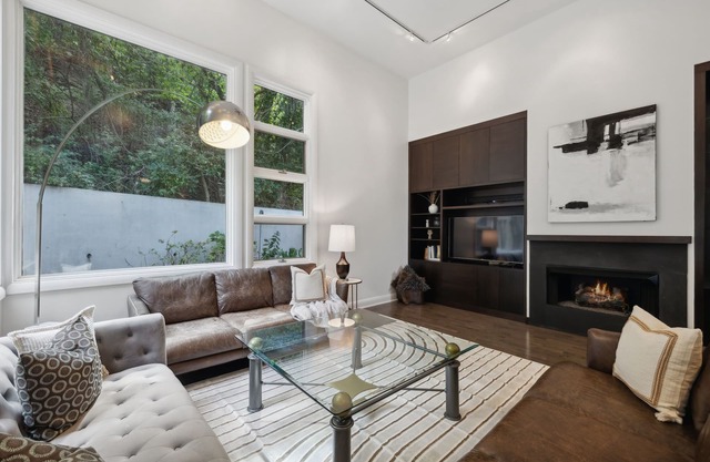 Stunning Belle Meade Mansion with Luxury Amenities and Hot Tub
