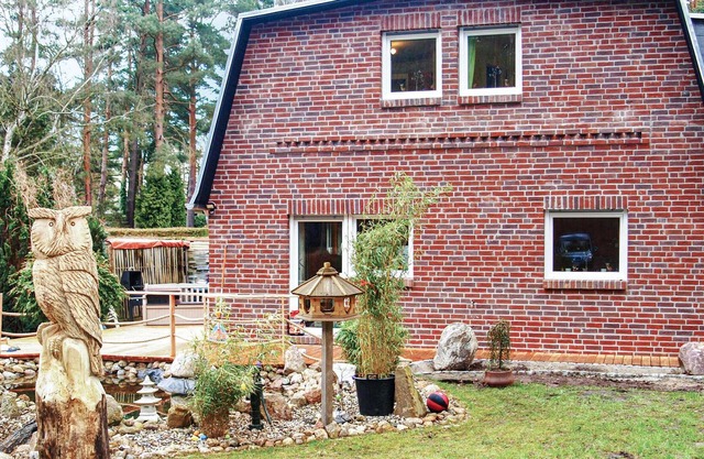 Stunning Home in Berlin With 4 Bedrooms, Sauna and Wifi