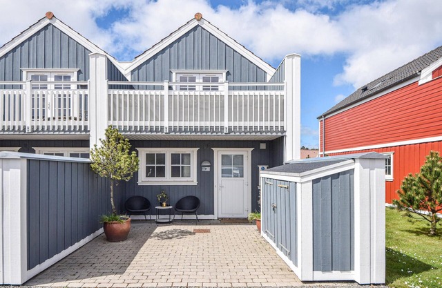 Stunning home in Blåvand with WiFi