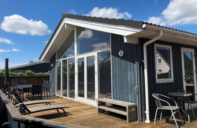 Stunning home in Børkop with 3 Bedrooms, Internet and Jacuzzi