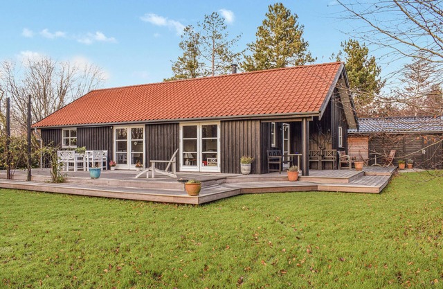 Stunning home in Gilleleje with WiFi