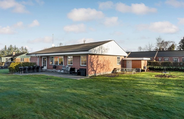 Stunning home in Havndal with WiFi