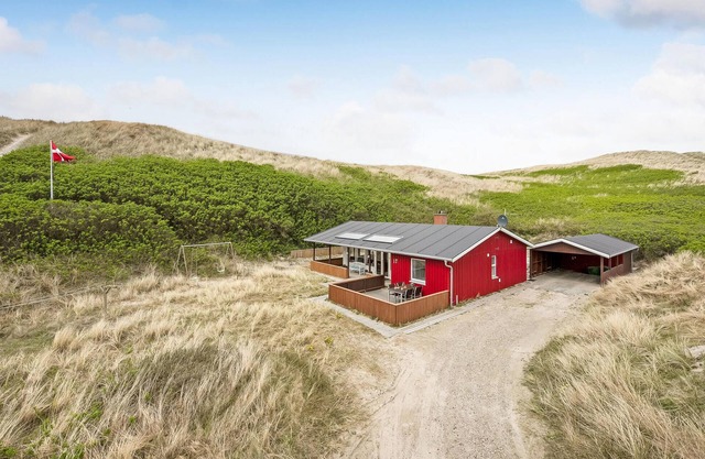Stunning home in Hvide Sande with sauna