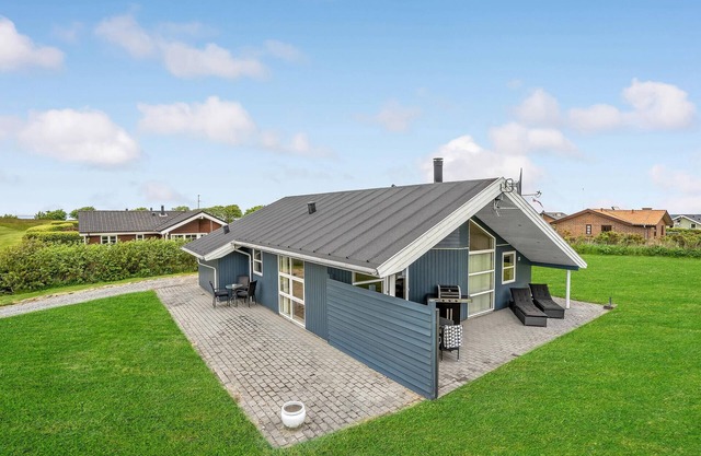Stunning home in Lemvig with WiFi