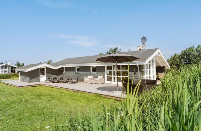Stunning home in Ringkøbing with sauna