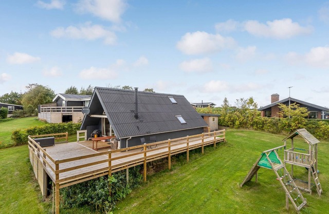 Stunning home in Roslev with WiFi