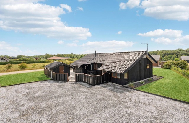 Stunning home in Sydals with sauna