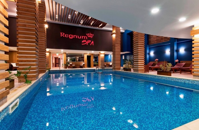 Stunning Hotel Studio Close to Gondola