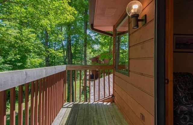 Stunning Lakefront 2BR Condo: Indoor Pool, Sauna, & Fireplace