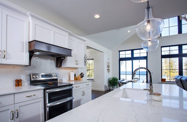 Stunning modern home - Bayfront - Sunset Serenity
