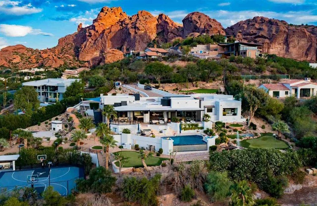 Stunning Mountain Estate, amazing views, high end furnishings and sport court