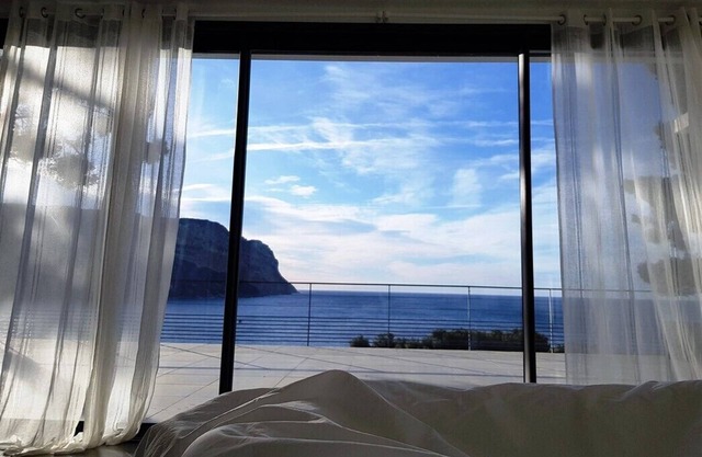Stunning panoramic view, 150m from the sea, 4 Bedroom Villa