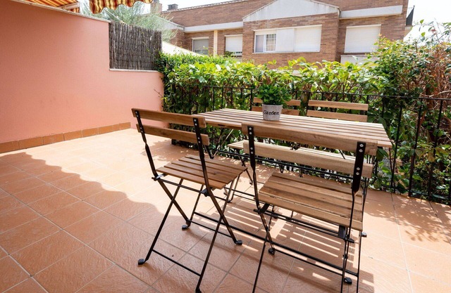 Stunning private villa for 7 guests with WIFI, TV, terrace and parking
