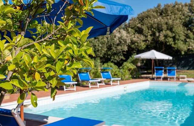 Stunning private villa with A/C, private pool, WIFI, TV, patio, pets allowed and panoramic view