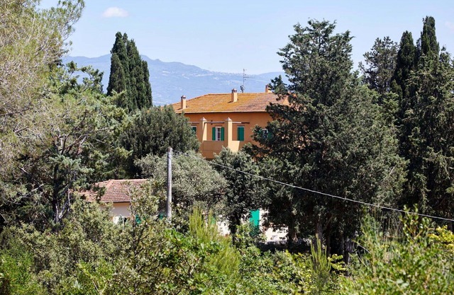 Stunning private villa with WIFI, private pool, TV, balcony, panoramic view and parking