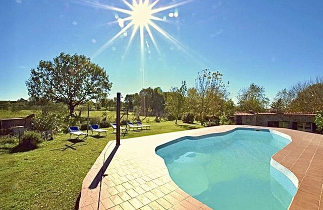 Stunning private villa for 7 people with private pool, WIFI, pets allowed and panoramic view