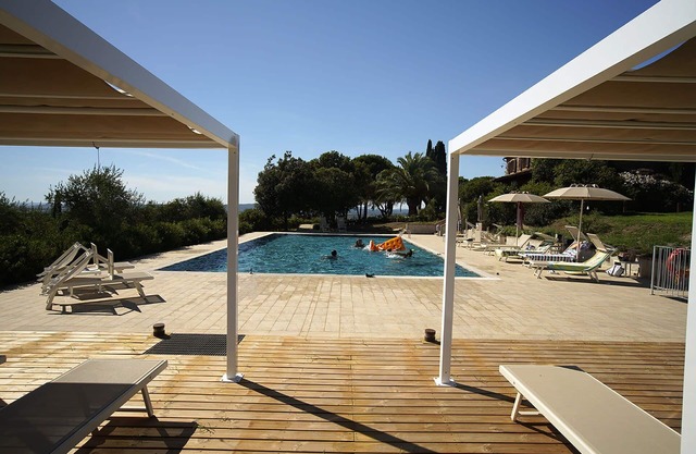 Stunning private villa with WIFI, private pool, A/C, TV, terrace, pets allowed and panoramic view