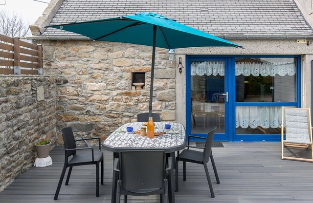 Stunning private villa for 2 people with TV, terrace and parking