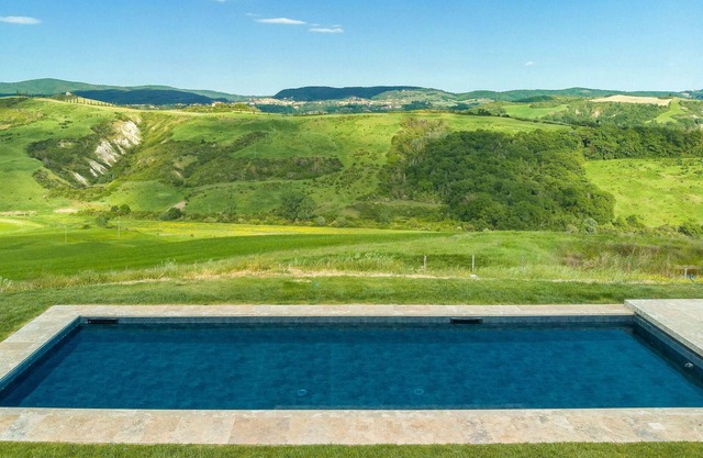 Stunning private villa for 12 people with private pool, WIFI, terrace and panoramic view