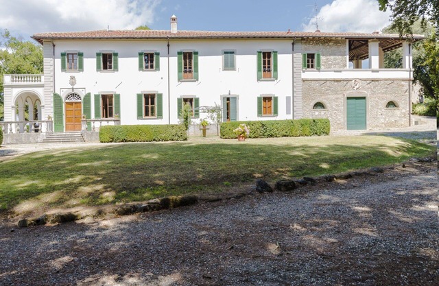 Stunning private villa with private pool, WIFI, TV, terrace, panoramic view and parking