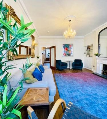 Stunning Royal Mile 2 bedroom apartment