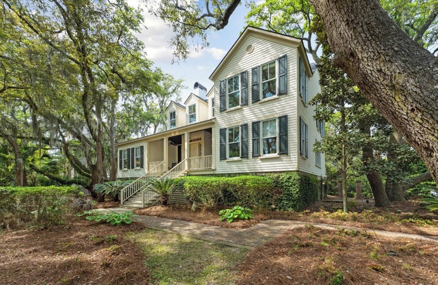 Stunning Treehouse, easy beach and golf access