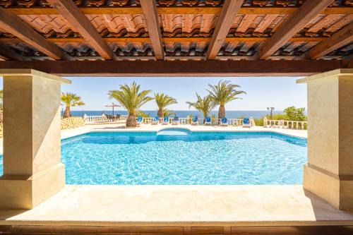 Stunning Villa Carichel Blanc