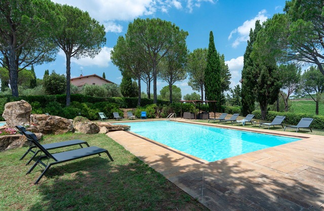 Stunning villa with A/C, hot tub, private pool, WIFI, sauna, terrace, panoramic view and parking