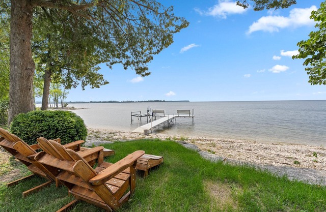Stunning Waterfront Home! 15 Minutes from Sturgeon Bay!