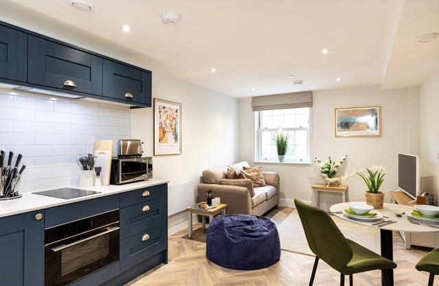 Stylish 1 bedroom 1st floor apartment in the historic village of Stoney Middleton