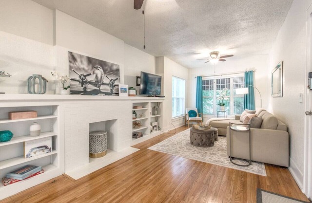 Stylish 1BR | Near BOK, OSU Med, Gathering Place