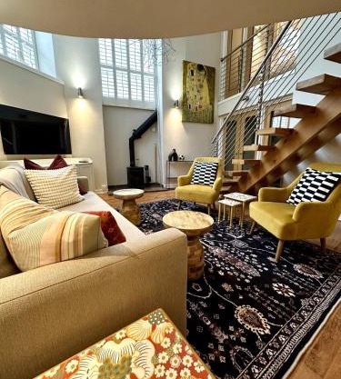 Stylish 2BR Central Edinburgh - Walk to Attraction