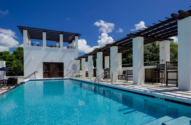 Stylish 30A Beach Home! Community Pool - Private Balcony -Perfect for Families!!