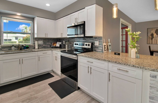 Stylish 3br Oasis, close to PGA, Mets, Club Med