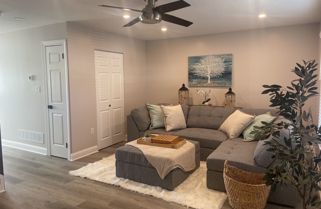 Stylish 4 Bedroom Townhouse near UD campus