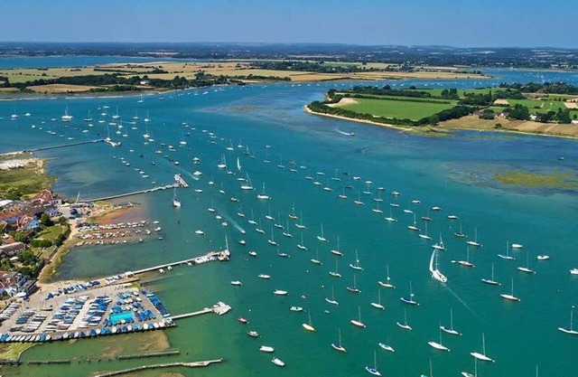 Stylish Cosy Annexe in Pretty Sailing Village