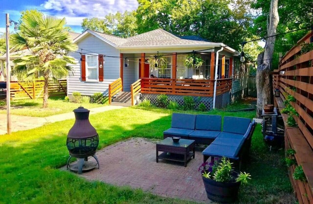 Stylish Home in Atlanta's Trendiest Neighborhood. Walk Everywhere!