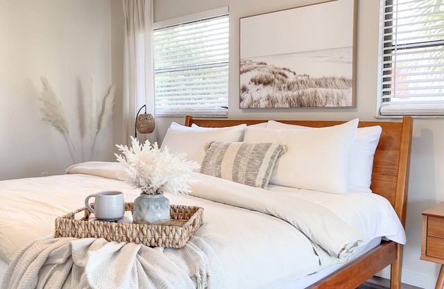 Stylish house minutes from the beach