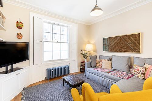 Stylish Kings Cross Apartment with Garden
