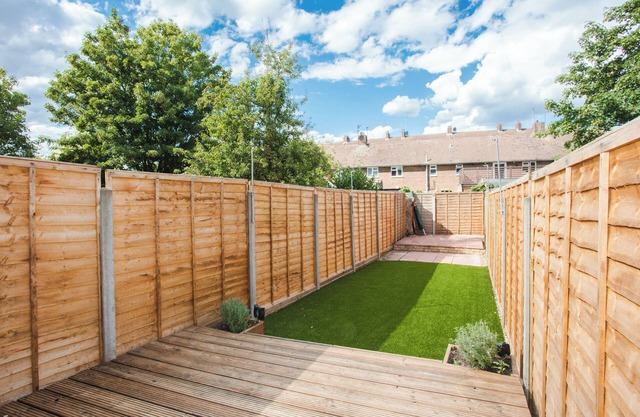 Stylish & Modern 3 Bed Flat in NW London w/Garden