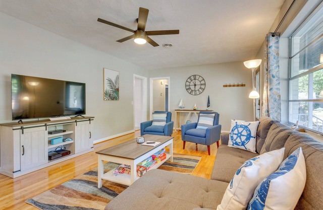 Stylish Pensacola Retreat w/Patio & Grill!