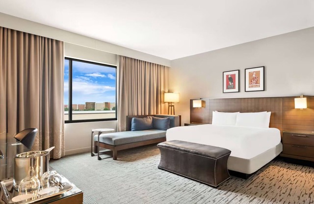 Stylish Pool View King | Free Parking, Near Shops, Parking Steps Away!