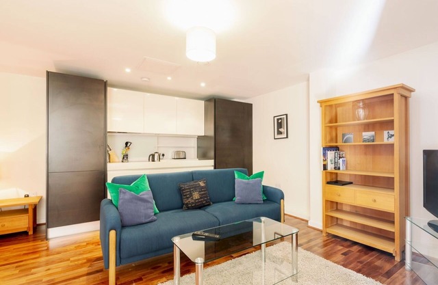 Stylish Retreat | Walk to Barbican & St. Paul’s | Pass the Keys