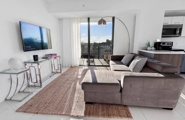 Stylish, Spacious 1BR Penthouse w/Balcony + Daily Housekeeping