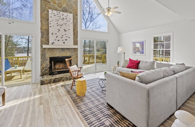 Stylish Updated Lakefront A-Frame Cottage